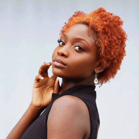 Adia Hollist Headshot