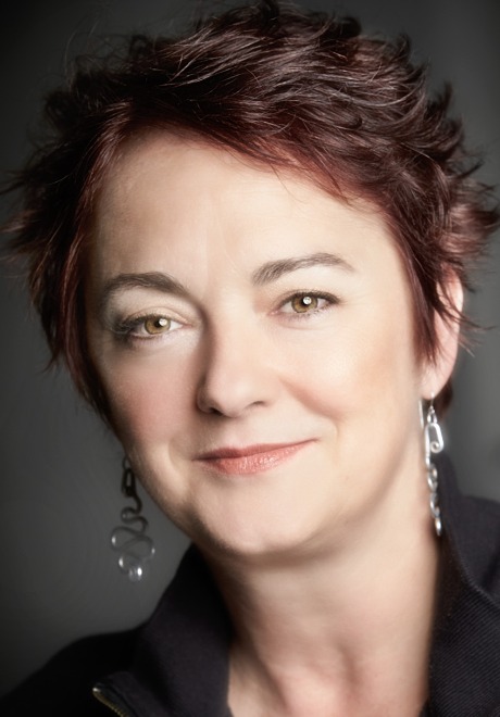 Denise Pons Headshot