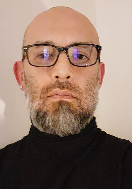 Headshot of Raul Cruz