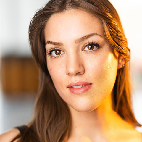 Ana Viveros headshot 