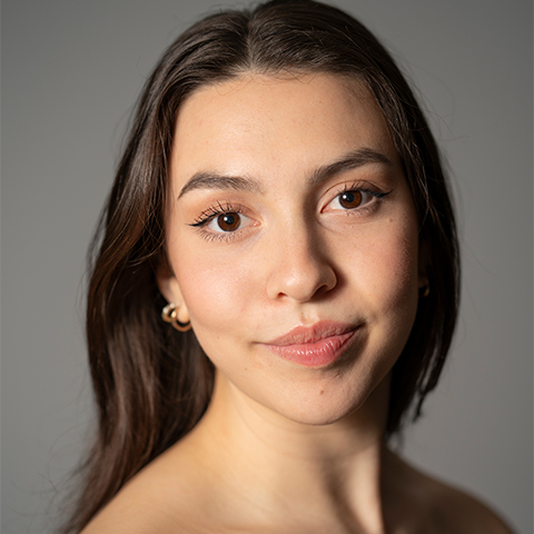 Kanella Benavides headshot