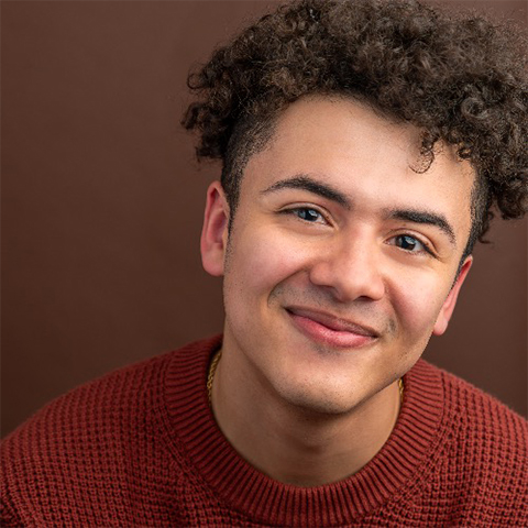 Kenny Lee headshot
