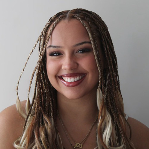 Makayla Collins headshot